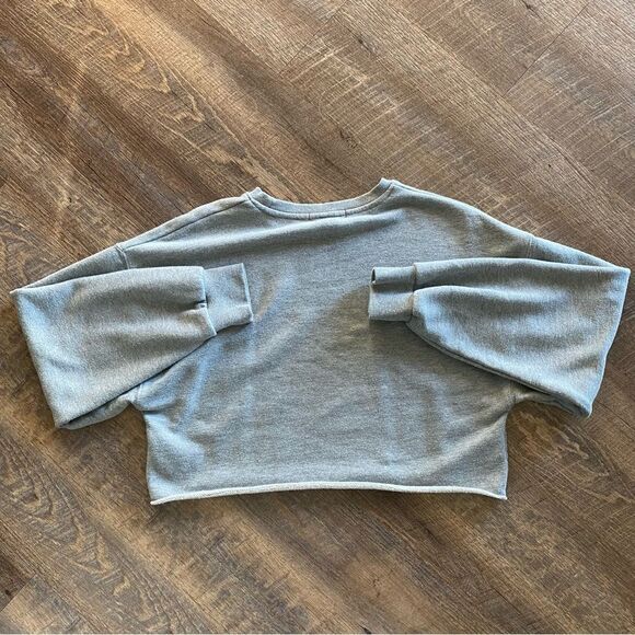 Forever 21 Crop Sweatshirt Slouchy Athleisure Gray Sporty Medium - Picture 5 of 9